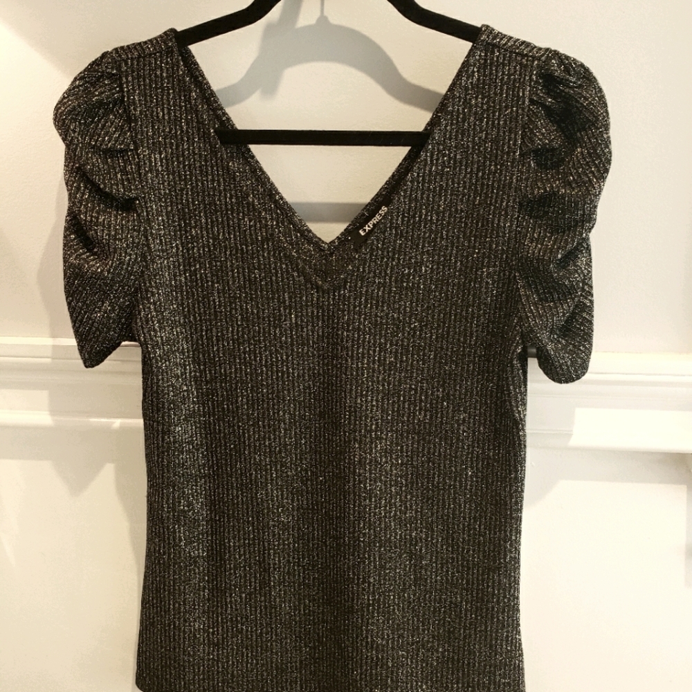 Ruched sleeve top